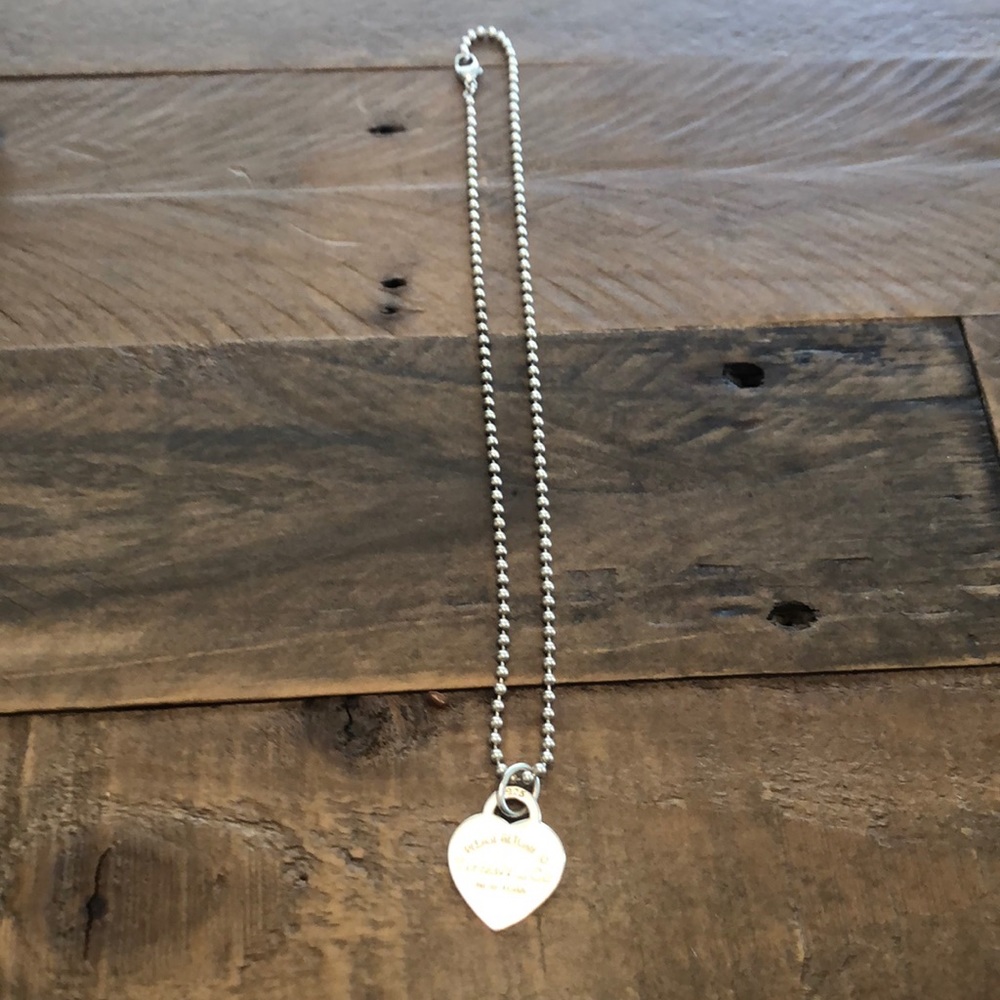 Tiffany return to Tiffany heart charm necklace